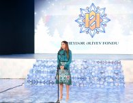 Mehriban Əliyeva: 2015-ci il Azərbaycanın tarixində yeni nailiyyətlərlə, yeni qələbələrlə qalacaq