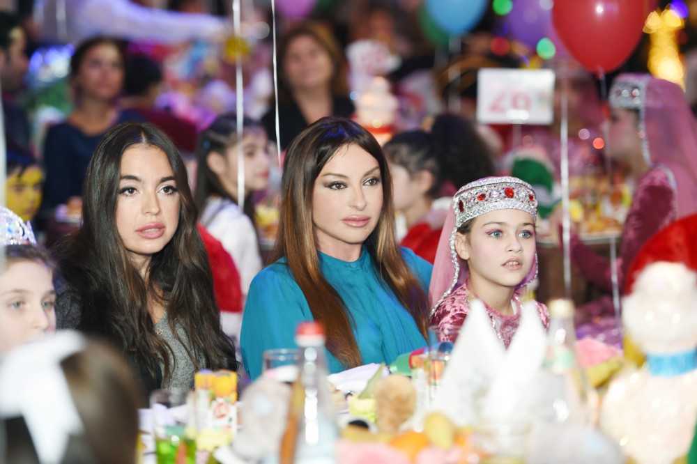 Mehriban Əliyeva: 2015-ci il Azərbaycanın tarixində yeni nailiyyətlərlə, yeni qələbələrlə qalacaq