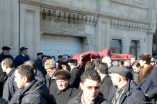 Zəlimxan Yaqub dəfn olundu (FOTO) (ƏLAVƏ OLUNUB)