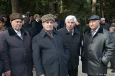 Zəlimxan Yaqub dəfn olundu (FOTO) (ƏLAVƏ OLUNUB)
