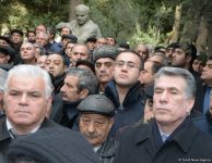 Zəlimxan Yaqub dəfn olundu (FOTO) (ƏLAVƏ OLUNUB)