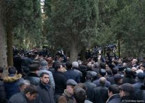 Zəlimxan Yaqub dəfn olundu (FOTO) (ƏLAVƏ OLUNUB)