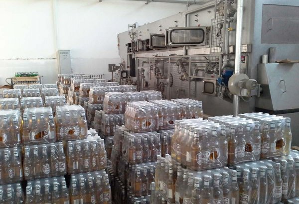 Sahibkarlar Azərbaycanda alkoqollu içkilərin nağd satışı qadağasının ləğvini alqışlayırlar (FOTO)