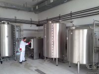 Sahibkarlar Azərbaycanda alkoqollu içkilərin nağd satışı qadağasının ləğvini alqışlayırlar (FOTO)