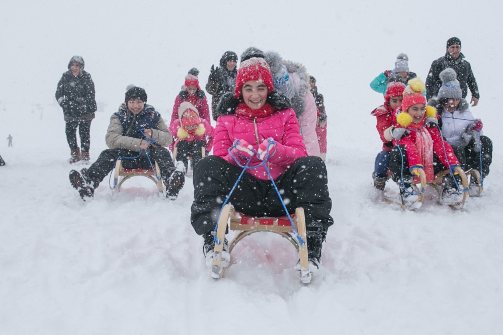 Heydər Əliyev Fondunun təşəbbüsü ilə uşaqların "Şahdağ" Turizm Mərkəzində istirahəti təşkil edilib (FOTO)