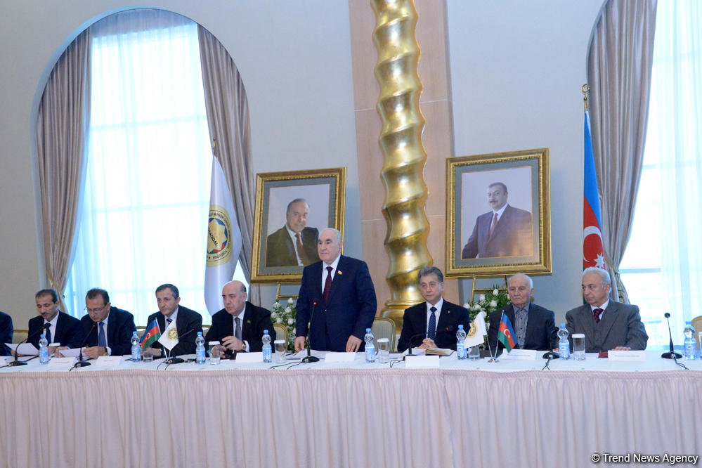Ağsaqqallar Şurası 2015-ci ilin yekunlarına dair iclas keçirib (FOTO)
