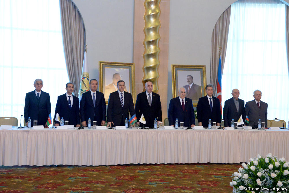 Ağsaqqallar Şurası 2015-ci ilin yekunlarına dair iclas keçirib (FOTO)