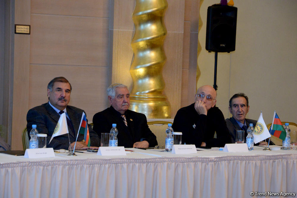 Ağsaqqallar Şurası 2015-ci ilin yekunlarına dair iclas keçirib (FOTO)