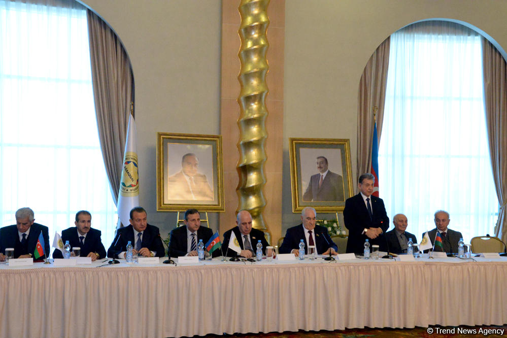 Ağsaqqallar Şurası 2015-ci ilin yekunlarına dair iclas keçirib (FOTO)