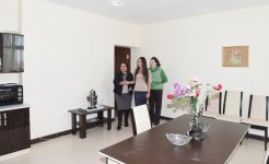 Leyla Əliyeva müharibə və əmək əlilləri üçün pansionatın sakinləri ilə görüşüb  (FOTO)