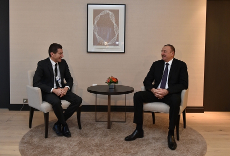 Prezident İlham Əliyev Davosda “Lazard Avropa” şirkətinin vitse-prezidenti ilə görüşüb