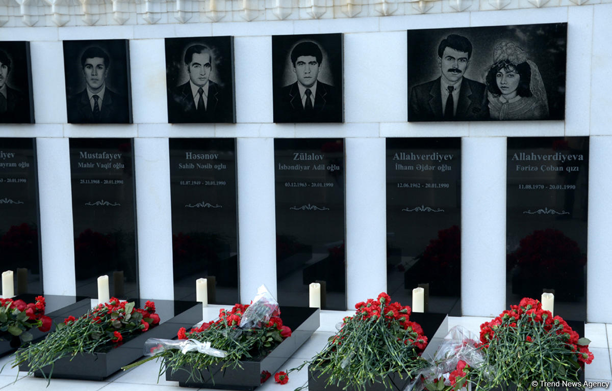 Azərbaycan ictimaiyyəti 20 Yanvar faciəsi qurbanlarının əziz xatirəsini yad edir (FOTO)