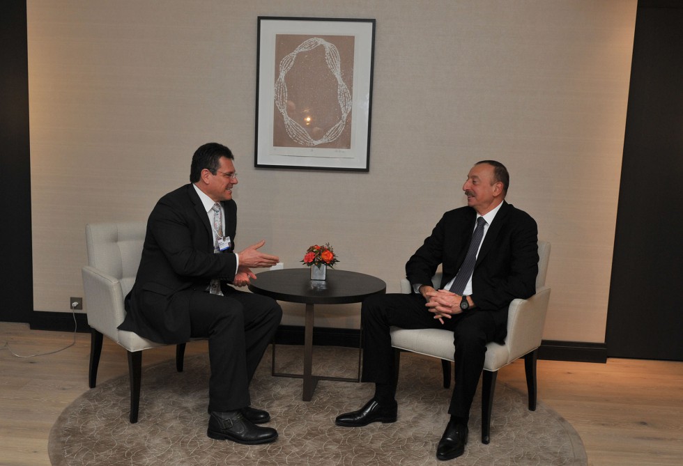 Prezident İlham Əliyev Avropa Komissiyasının enerji birliyi üzrə vitse-prezidenti ilə görüşüb (FOTO)