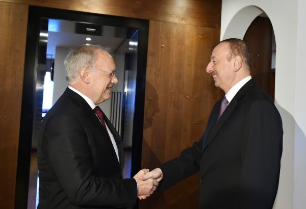 İlham Əliyev İsveçrə Prezidenti ilə görüşüb (FOTO)