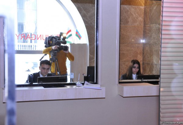 Bakıda Macarıstanın viza mərkəzi açılıb (FOTO)