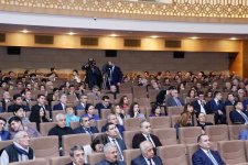 Arzu Əliyeva Heydər Əliyev Fondunun dəstəyi ilə çəkilən "Əbədi ezamiyyət" sənədli filminin təqdimat mərasimində iştirak edib (FOTO)