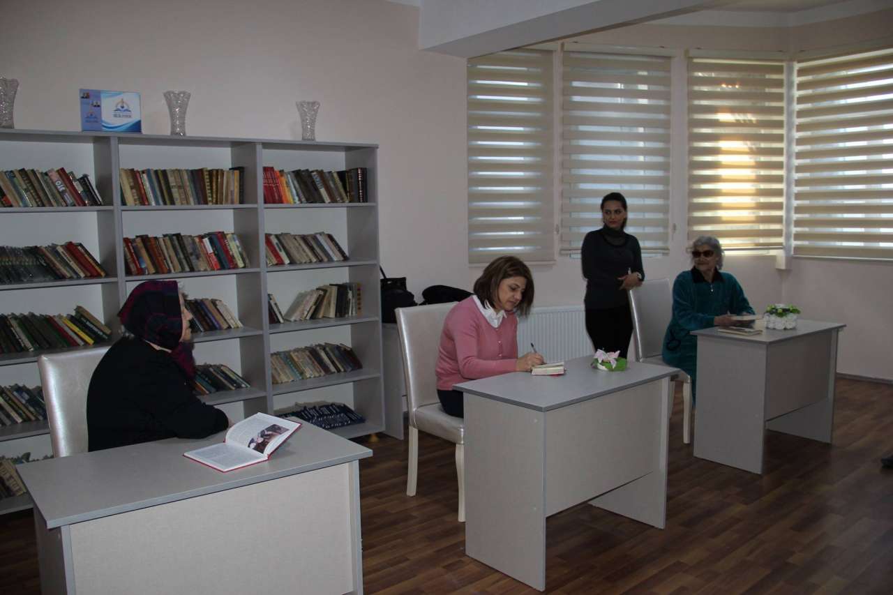 Kaş, üstümdən nəvəmin qoxusu gələydi (FOTO)