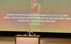 Prezident İlham Əliyev: 2015-ci ildə bütün istiqamətlər üzrə Azərbaycan uğurlu inkişaf dinamikasını saxlaya bilib (ƏLAVƏ OLUNUB-5) (FOTO)