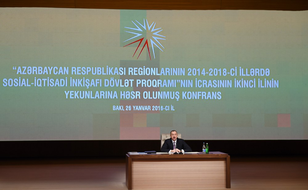 Prezident İlham Əliyev: 2015-ci ildə bütün istiqamətlər üzrə Azərbaycan uğurlu inkişaf dinamikasını saxlaya bilib (ƏLAVƏ OLUNUB-5) (FOTO)