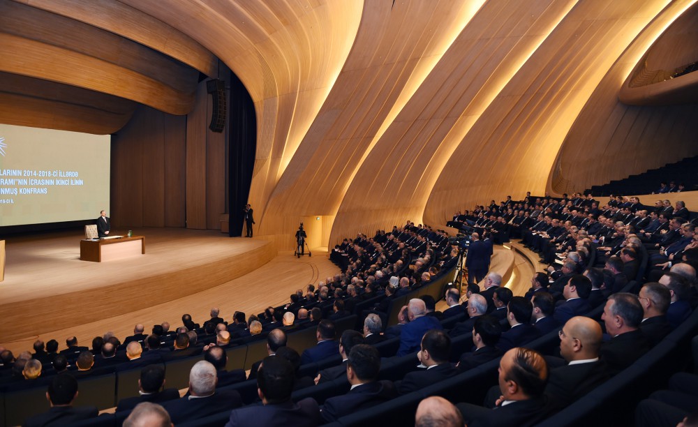 Prezident İlham Əliyev: 2015-ci ildə bütün istiqamətlər üzrə Azərbaycan uğurlu inkişaf dinamikasını saxlaya bilib (ƏLAVƏ OLUNUB-5) (FOTO)