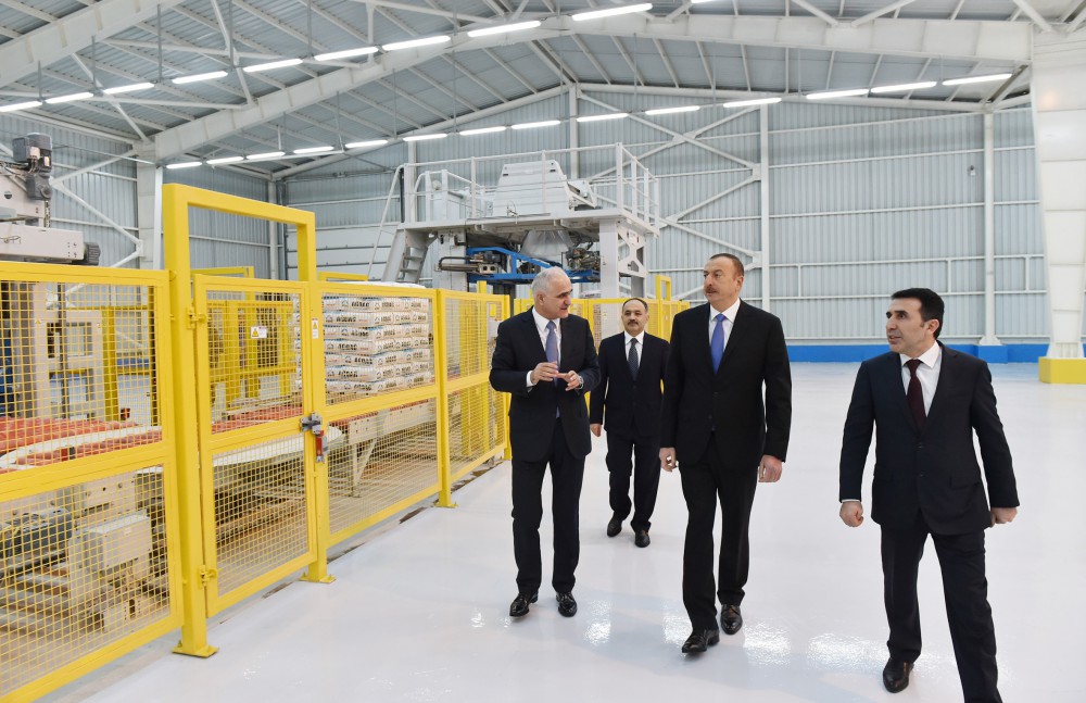 Prezident İlham Əliyev Yeni Ağdağ gips zavodunun açılışında iştirak edib (FOTO)