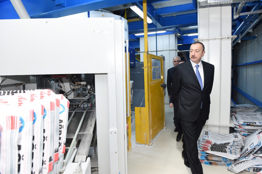 Prezident İlham Əliyev Yeni Ağdağ gips zavodunun açılışında iştirak edib (FOTO)