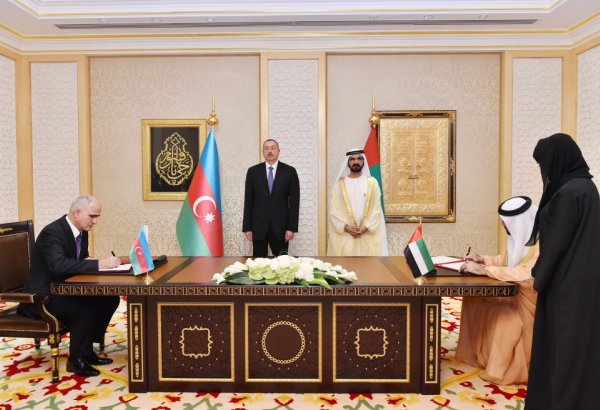 Azərbaycan və BƏƏ arasında sənədlər imzalanıb