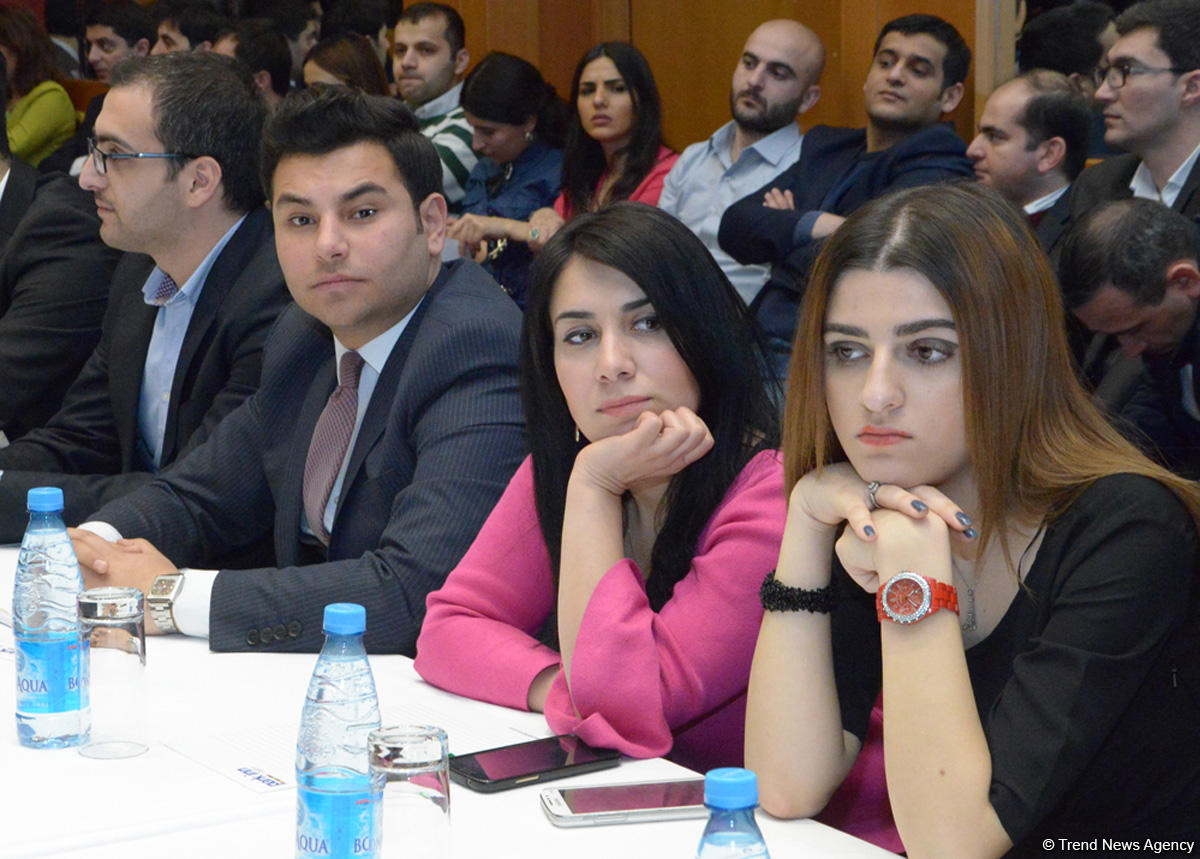 Azərbaycan Prezidenti yanında Gənclər Fondu 2015-ci il üçün hesabat konfransı keçirib (FOTO)