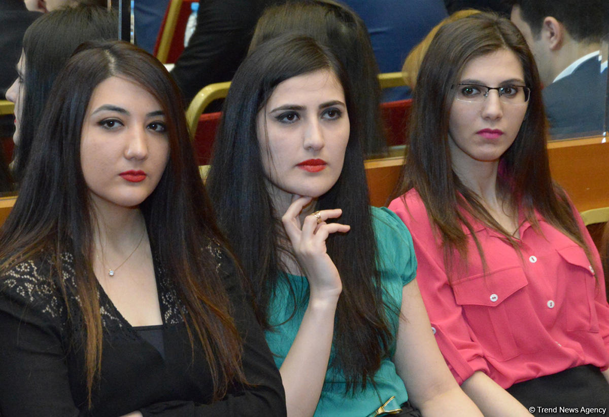 Azərbaycan Prezidenti yanında Gənclər Fondu 2015-ci il üçün hesabat konfransı keçirib (FOTO)