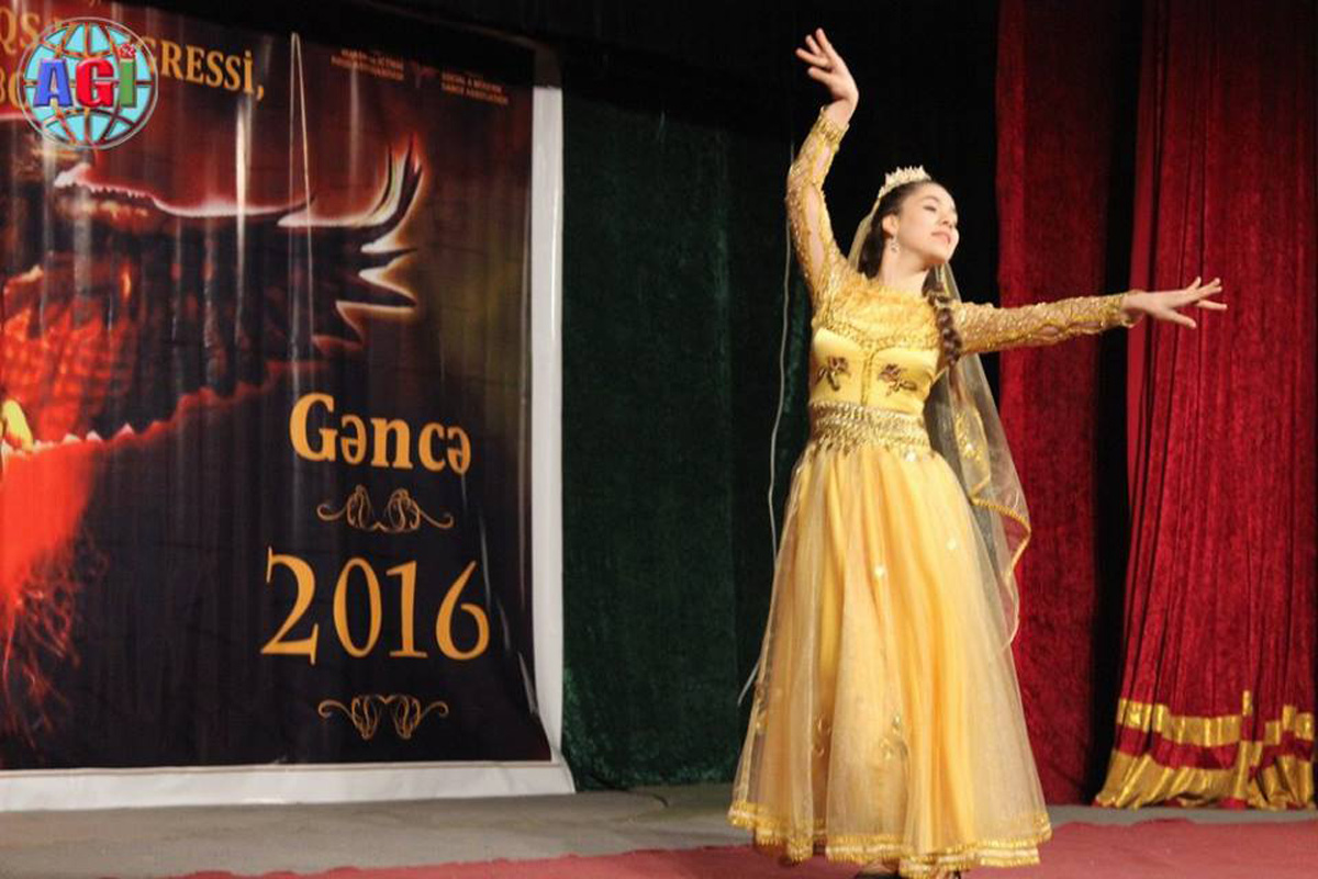 Gəncədə ən yaxşı rəqqaslar müəyyənləşdi (FOTO)