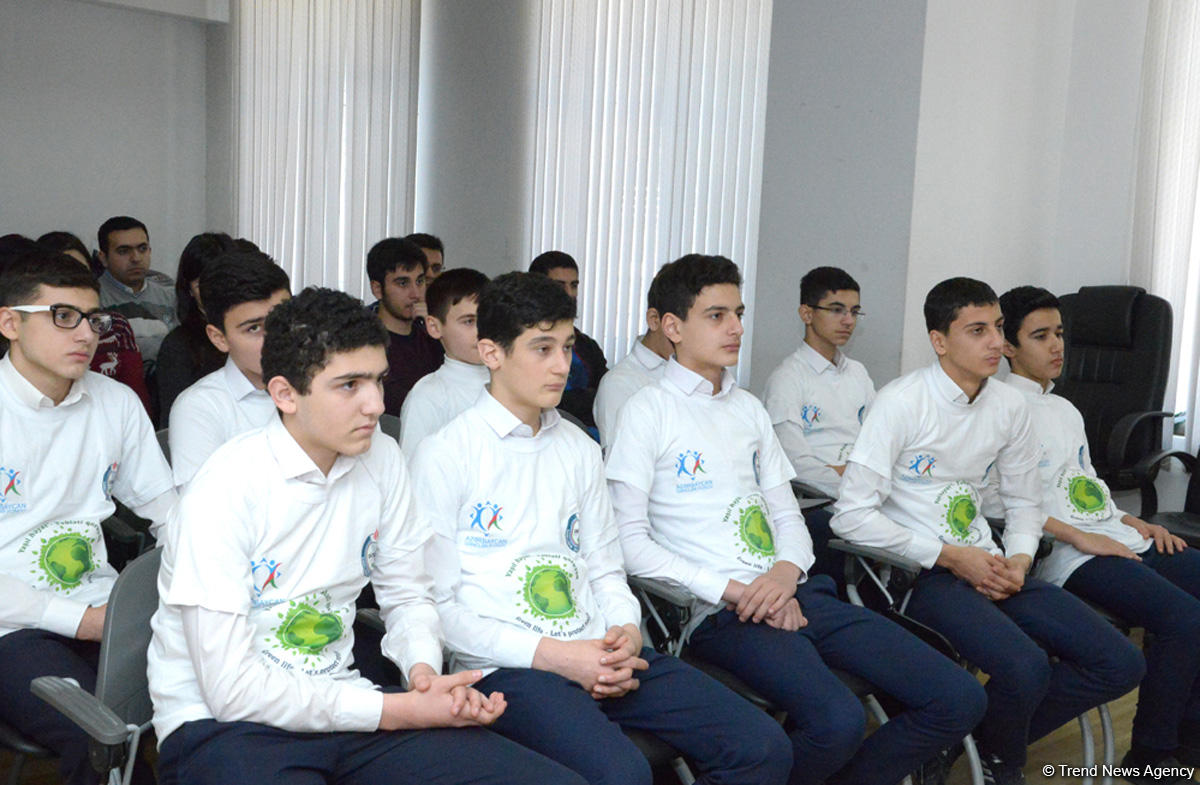 Gənclərə çağırış: Ətraf mühitin qorunmasında aktiv olun  (FOTO)