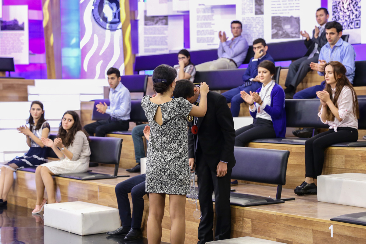 "Parlaq Zəka" da Anarın yaradıcılığı (FOTO)