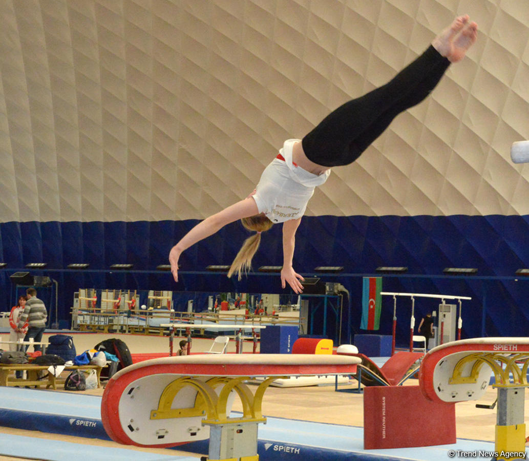Baş məşqçi: Azərbaycan gimnastika üzrə Dünya Kubokundan yalnız yaxşı nəticələr gözləyir (FOTO)