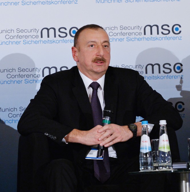 İlham Əliyev: Azərbaycanın gələcək inkişafı neftin qiymətindən, hasilatın həcmindən asılı olmayacaq