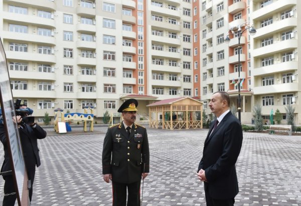 Gəncədə hərbi qulluqçular üçün inşa edilən şəhərciyin açılışı olub (FOTO)