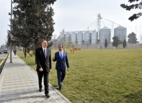 İlham Əliyev "Gəncə - 2016-cı il Avropa Gənclər paytaxtı" parkında yaradılan şəraitlə tanış olub (FOTO)