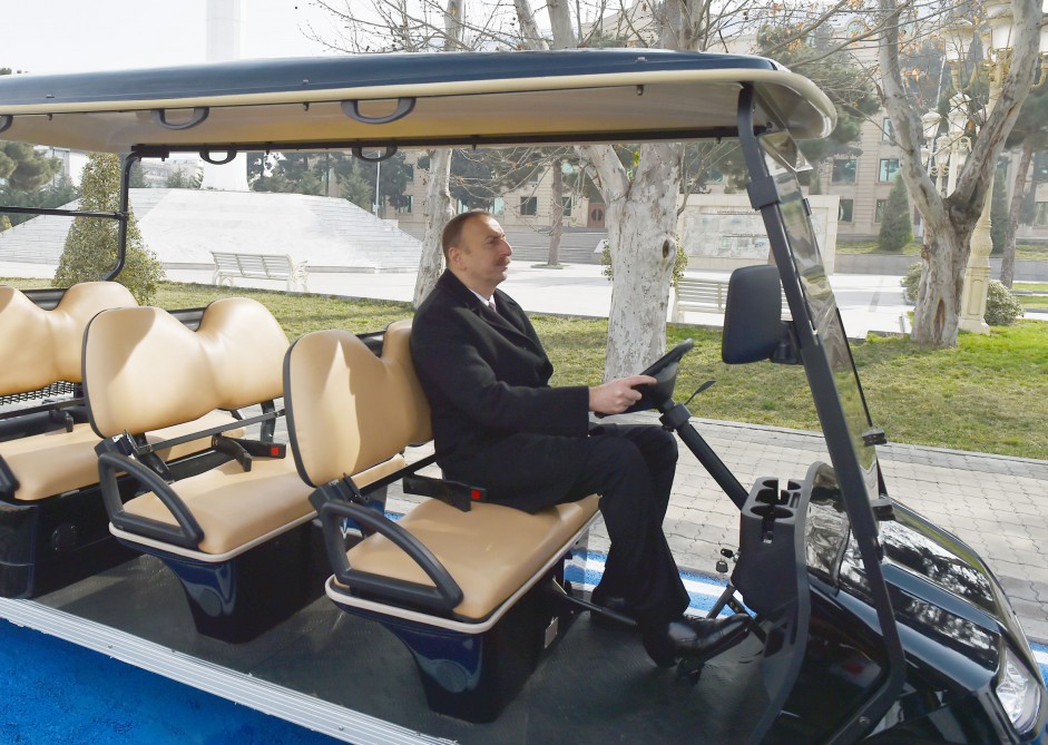 Prezident İlham Əliyev "Gəncəçay" park-bulvar kompleksi ilə tanış olub (FOTO)