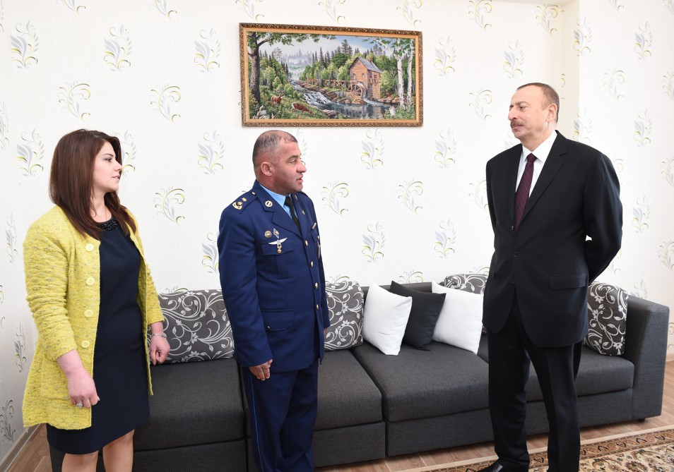Gəncədə hərbi qulluqçular üçün inşa edilən şəhərciyin açılışı olub (FOTO)