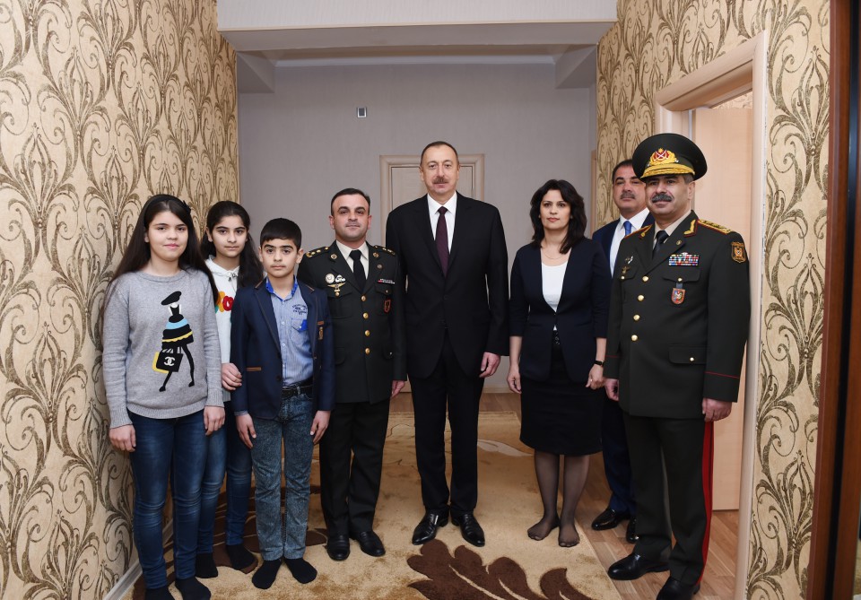 Gəncədə hərbi qulluqçular üçün inşa edilən şəhərciyin açılışı olub (FOTO)