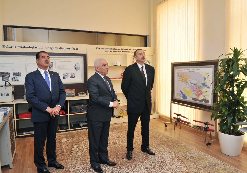 Prezident İlham Əliyev Gəncədə "Nizami" yarımstansiyasını işə salıb (FOTO)
