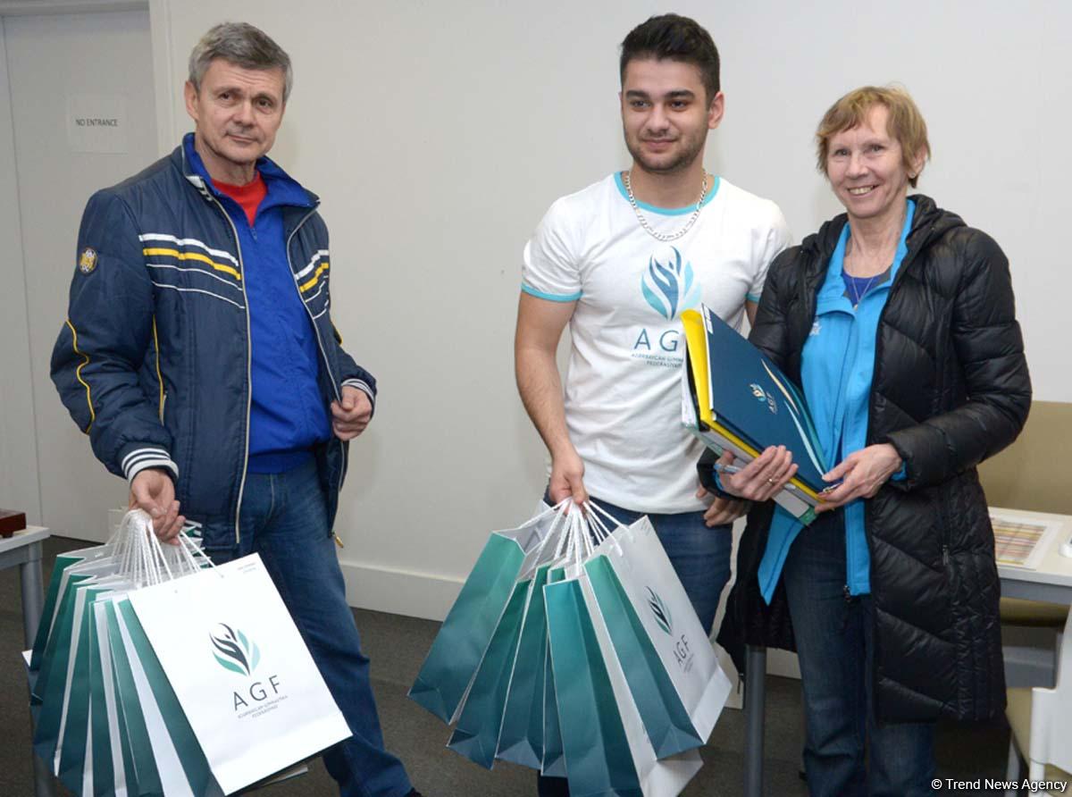 Müxtəlif ölkələrin nümayəndə heyətləri Bakıda idman gimnastikası üzrə Dünya Kuboku üçün akkreditasiyadan keçirlər (FOTO)