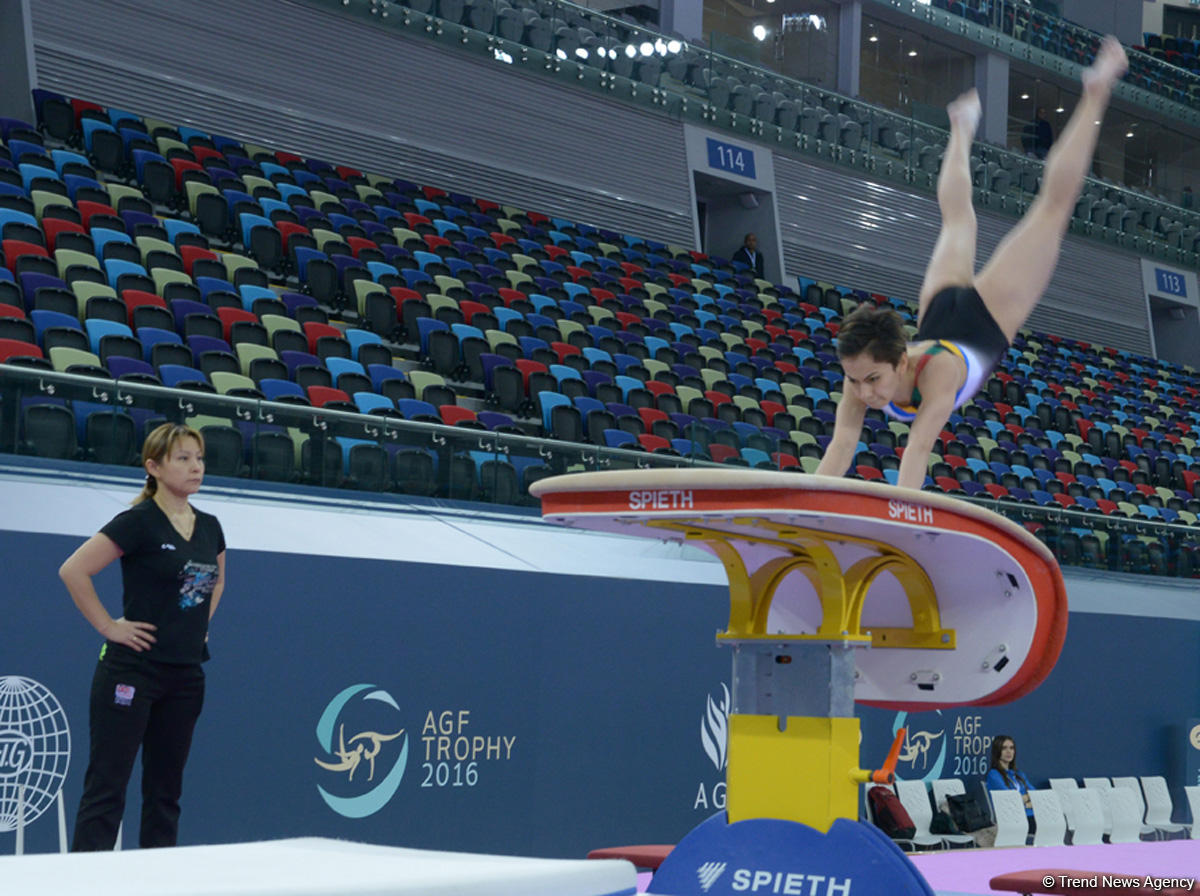 Bakıda Dünya Kubokunun iştirakçısı olan gimnastların podium məşqləri (FOTO)
