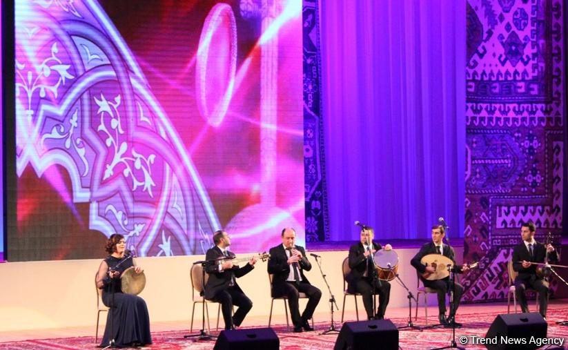 Əlağa Vahidin qəzəllərindən ibarət konsert proqramı keçirilib (FOTO)