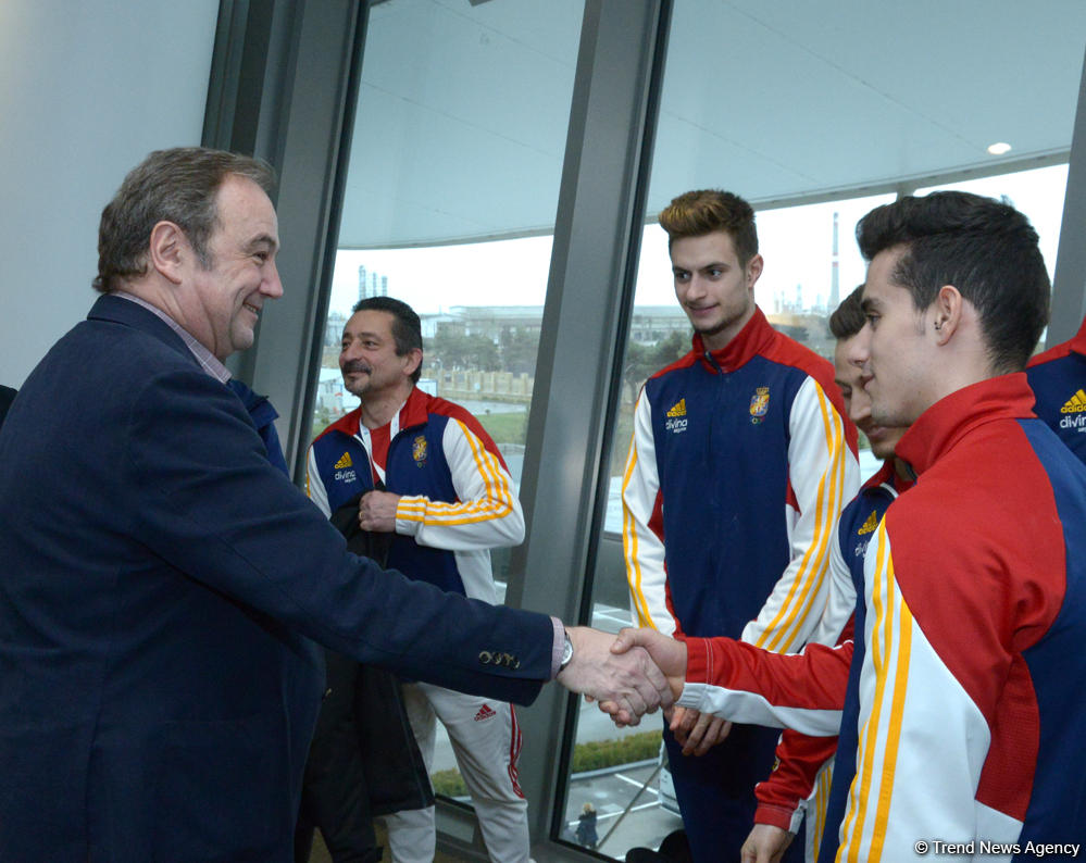 İspaniyalı gimnastlar Bakıda yarışlarda iştirak etməkdən şaddırlar (FOTO)