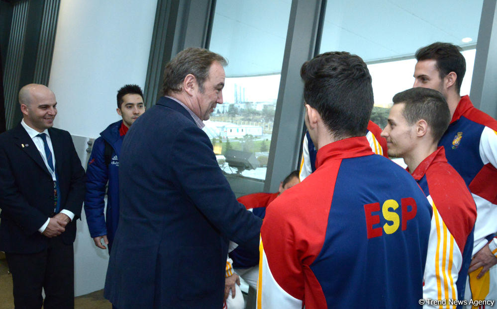 İspaniyalı gimnastlar Bakıda yarışlarda iştirak etməkdən şaddırlar (FOTO)