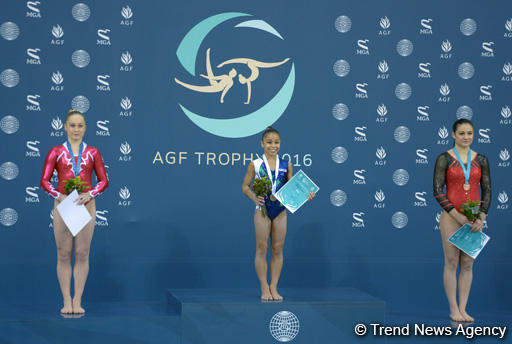 Bakıda idman gimnastikası üzrə Dünya Kuboku finalının ikinci hissəsinin qaliblərinin mükafatlandırma mərasimi olub (FOTO)