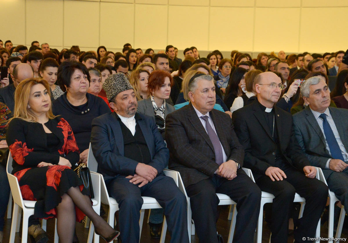 Dövlət müşaviri: Azərbaycan nümunəsi göstərir ki, multikulturalizm yaşayır (FOTO)