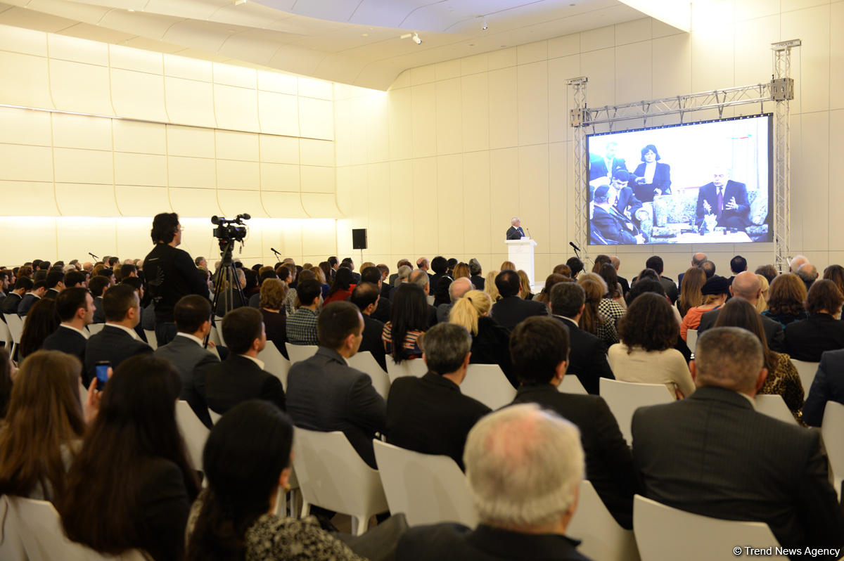 Dövlət müşaviri: Azərbaycan nümunəsi göstərir ki, multikulturalizm yaşayır (FOTO)