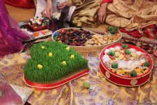 Səfirlərin xanımları milli geyimlərimizdə Novruza hazırlaşırlar (FOTO)