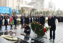 Prezident İlham Əliyev və xanımı Xocalı faciəsi qurbanlarının xatirəsini anma mərasimində iştirak ediblər (ƏLAVƏ OLUNUB 2) (FOTO)